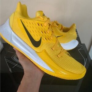 Nike Kyrie Low 2 TB Promo Amarillo
CN9827 701 Men Sz 15